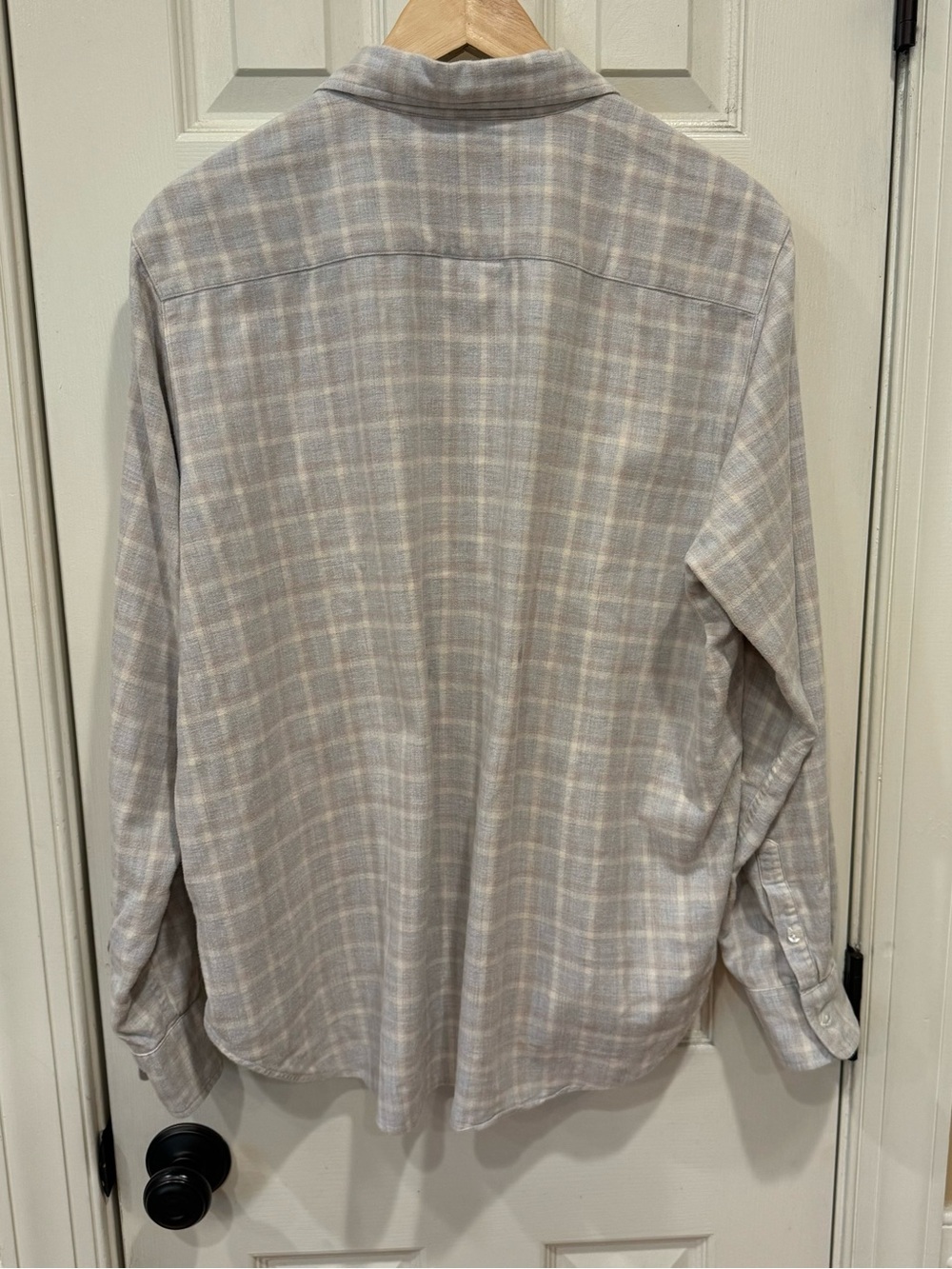 NEW Frank & Eileen Eileen Relaxed Button-Up Flannel in Camel Cream Gray Plaid L - Picture 9 of 10